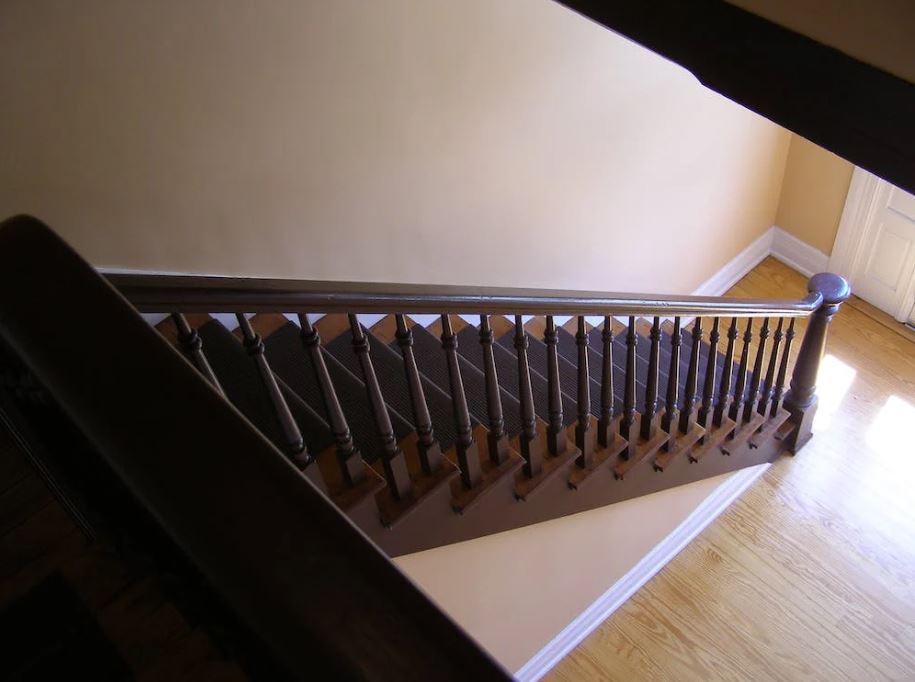 relooker un escalier en bois en style industriel